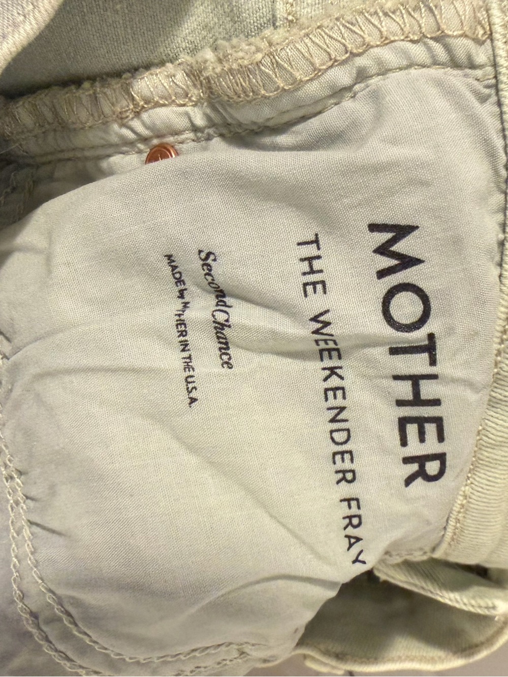 RARE! Mother Weekender Jeans in Second Chance - Picture 8 of 14